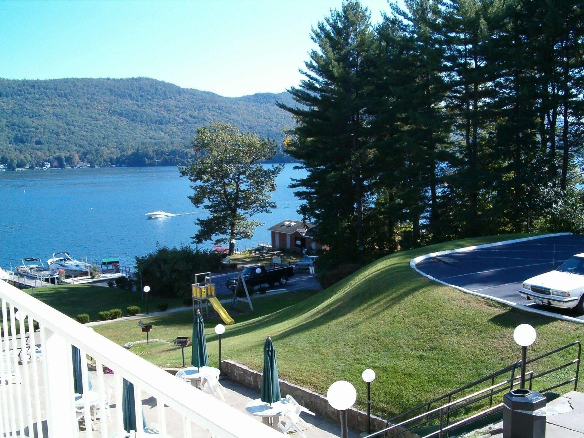بحيرة جورج Lakefront Terrace Resort المظهر الخارجي الصورة